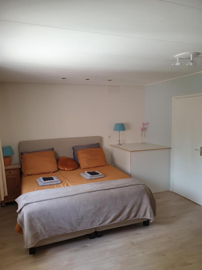 Bed and Breakfast Bij De Oude Dijk Wilp Esterno foto